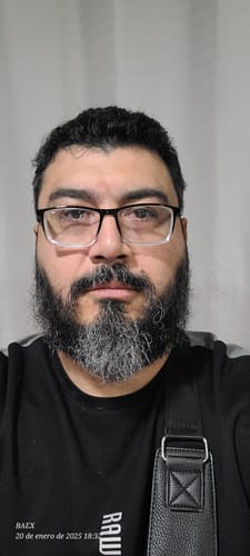 Customer photo review of 3 Aceites + 1 Shampoo Para Barba · Paquete 4 Piezas