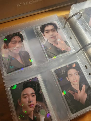 Customer photo review of PREMIUM HOLOGRAPHIC PHOTOCARD SLEEVES - MOONLIGHT VERSION