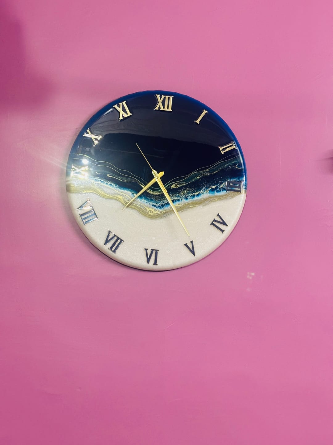 Customer photo review of Ticking Thunder Clock Regular Size 17.5 Inches (Royal Blue)