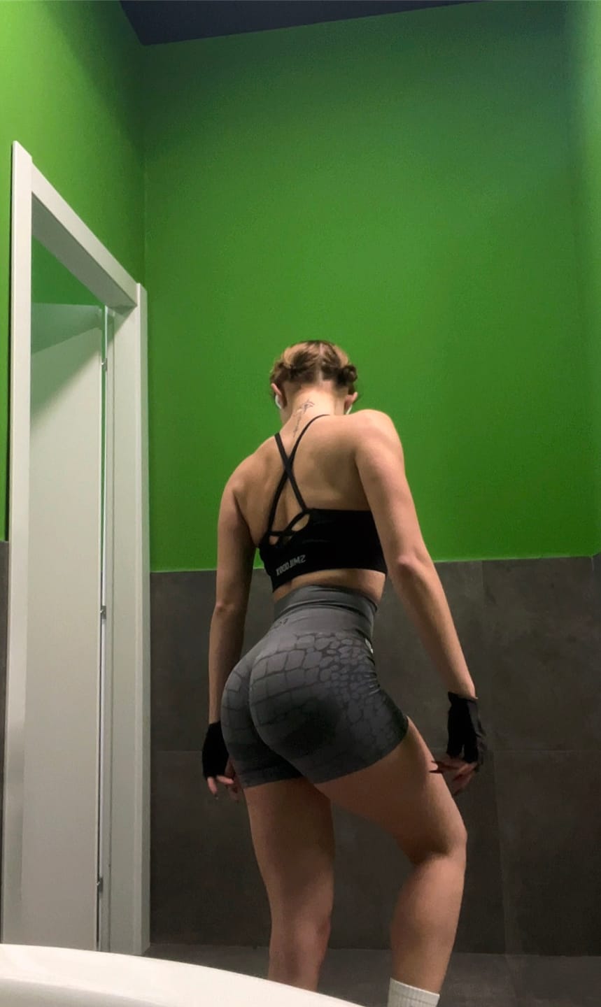 Customer photo review of Shorts All-up Cocco Grigio Ira