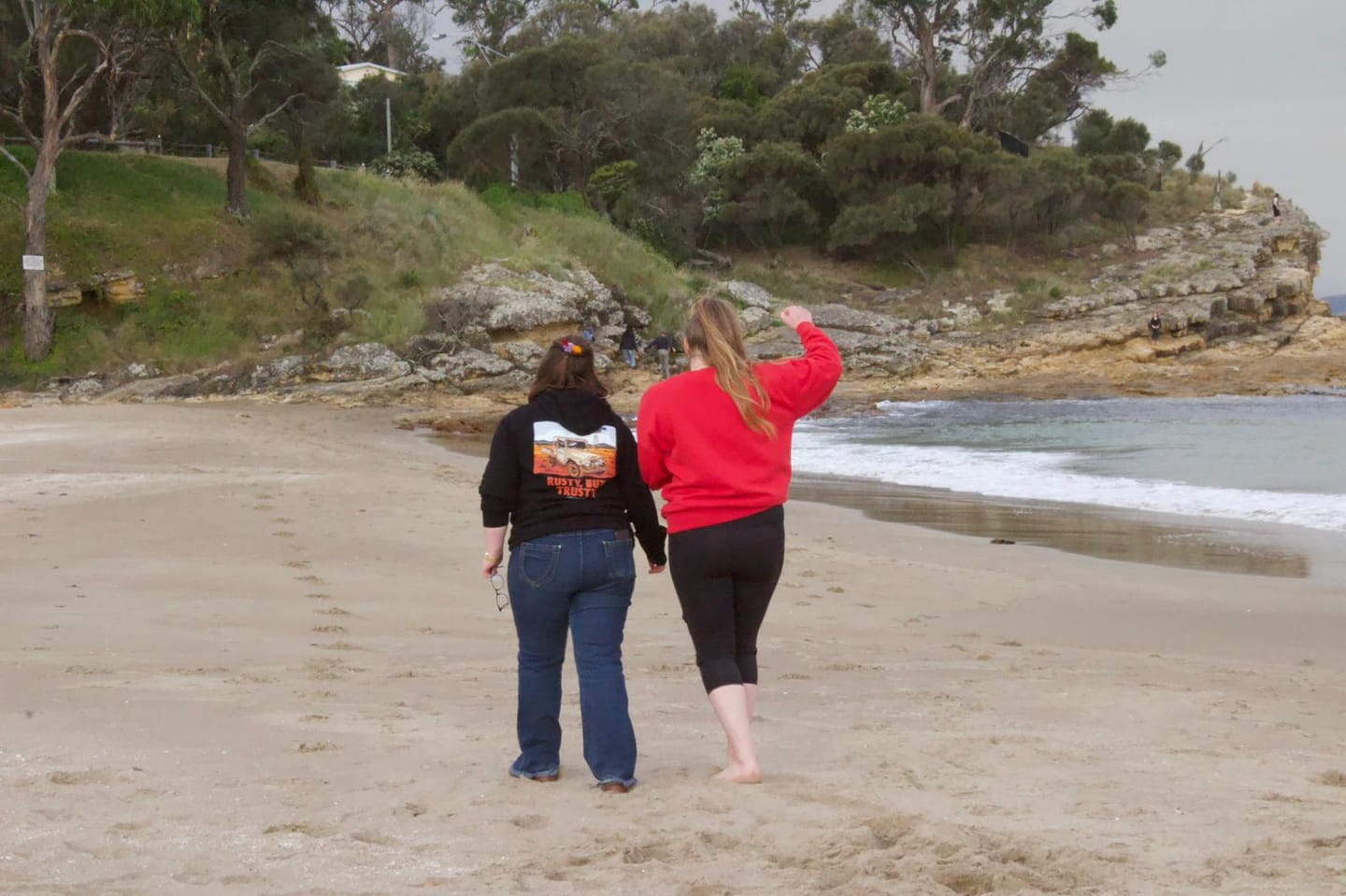 Customer photo review of Rusty But Trusty Hoodie Black