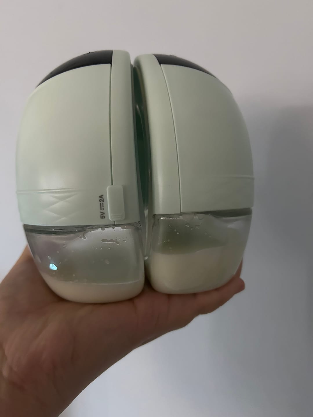 Customer photo review of Zomee Fit Wearable Hands Free Breast Pump
