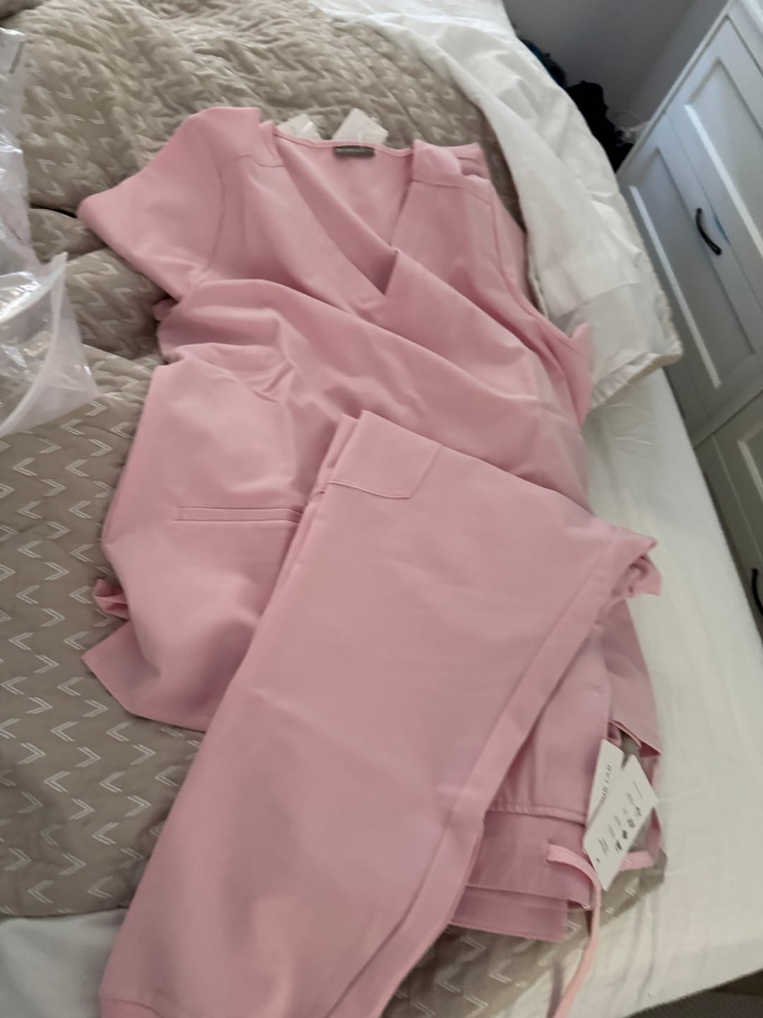 Customer photo review of ELIZABETH Two Pocket Scrub Top (Original SLTECH™ fabric) - Powder Pink