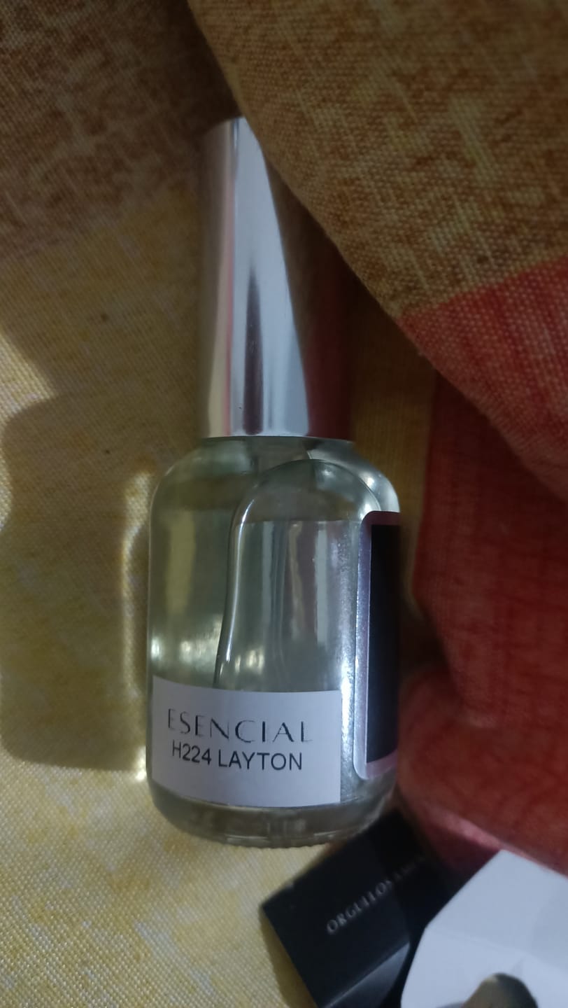 Customer photo review of H224 Inspirado en: Layton - Parfums de Marly