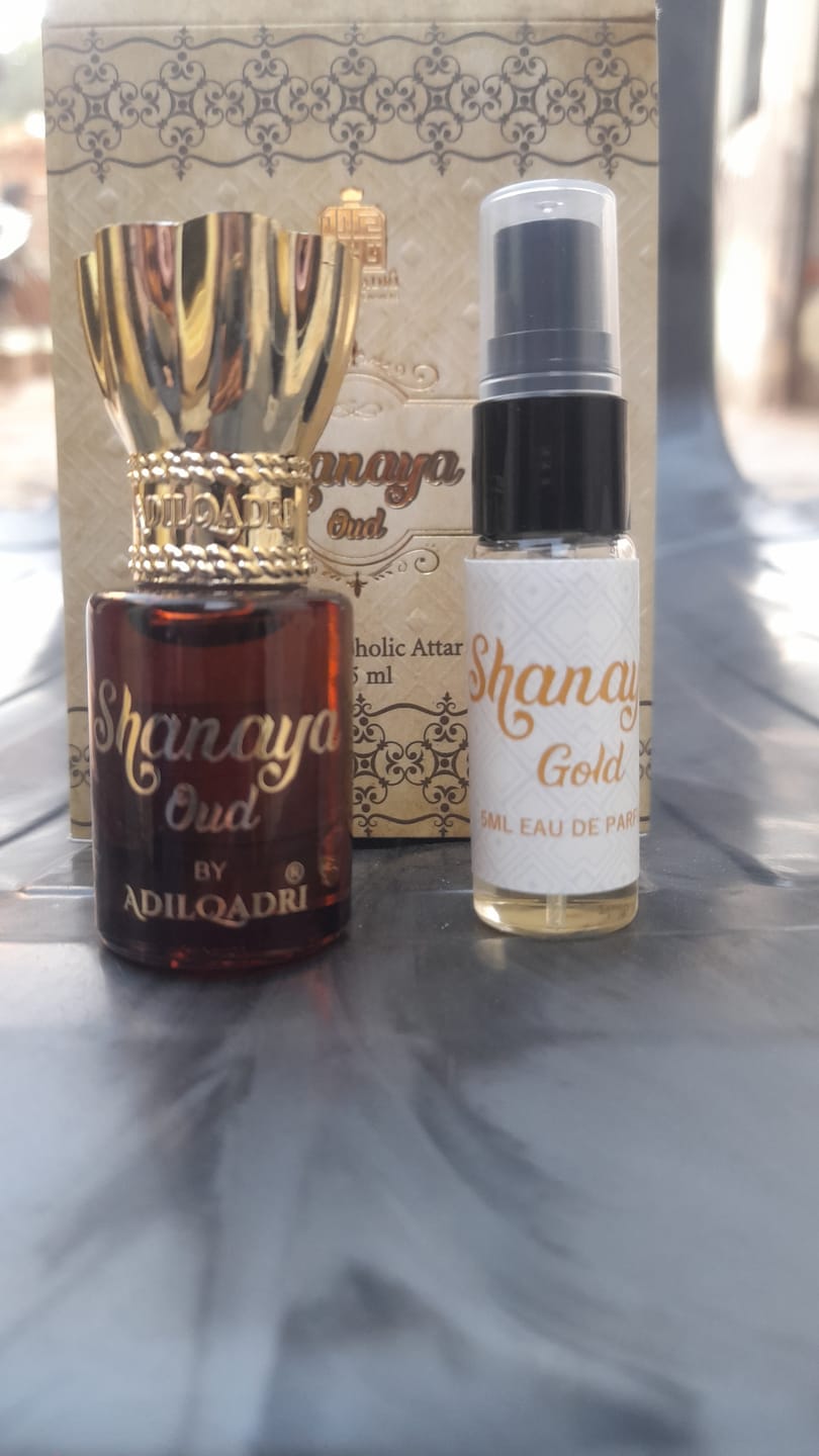Customer photo review of Shanaya Oud Luxury Attar Perfume