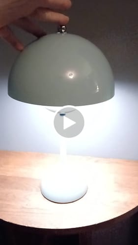 Customer video review of Bordslampa - Svamplampa Flowerbud - Batteridriven 5000 mAH