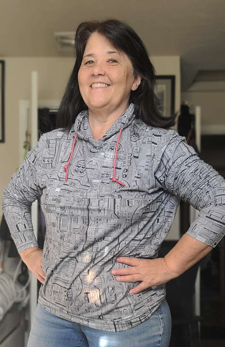 Customer photo review of Star Wars™ "That's No Moon" – Performance Hoodie