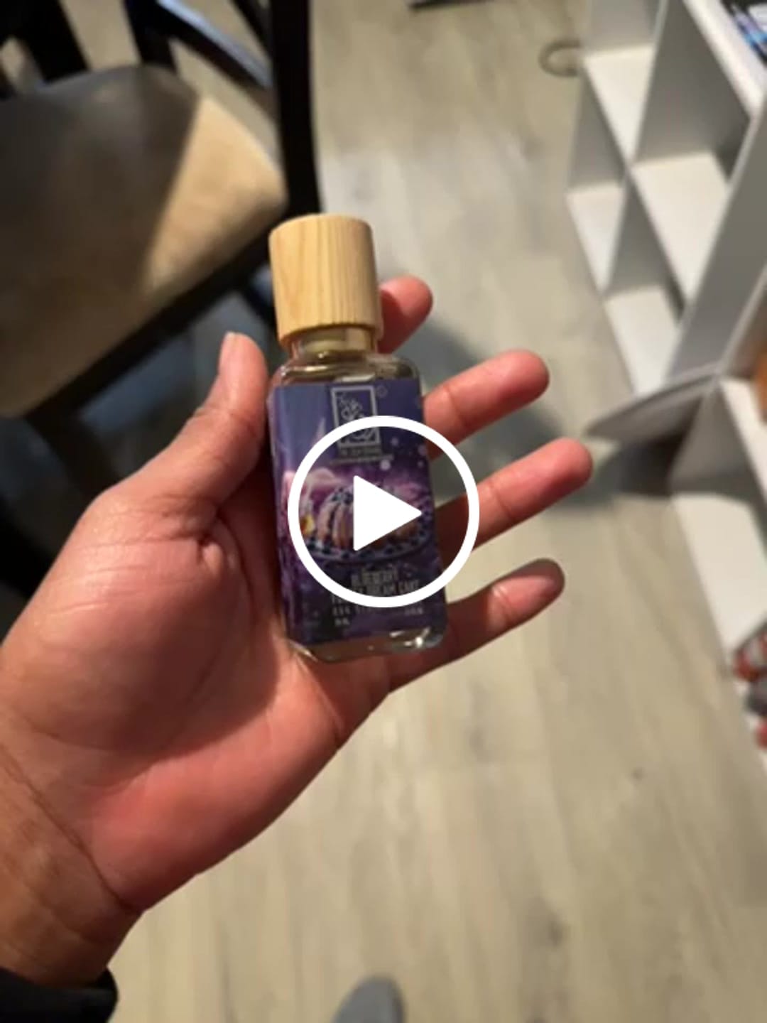 Customer video review of Blueberry Fluffy Dream Cake