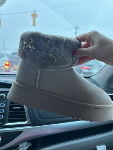 Customer photo review of Alister Beige