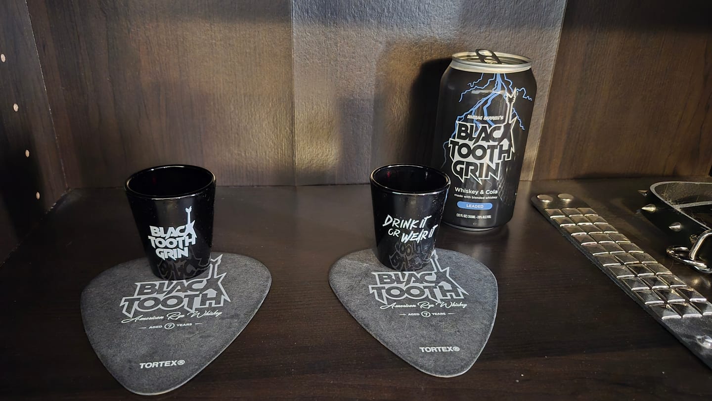 Customer photo review of 7 YEAR BLACKTOOTH GRIN LEADED (4pk)