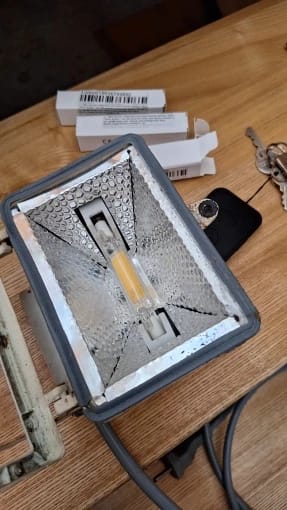 Customer photo review of R7S 118MM 50W Superbright LED Powerful Spotlight 78mm118mm AC220V 110V COB Lamp Bulb Glass Tube Replace Halogen Lamp Light