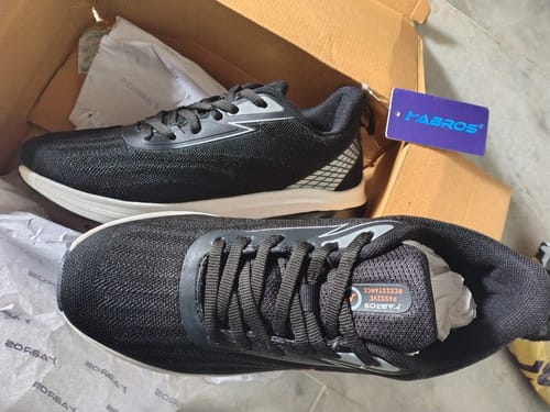 Customer photo review of Fronx-22 Sports Shoes For Men