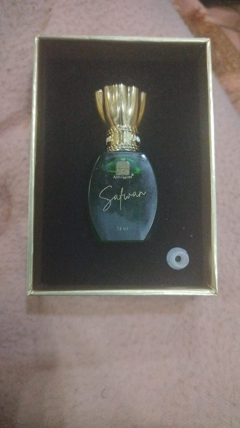 Customer photo review of Safwan Luxury Attar Perfume