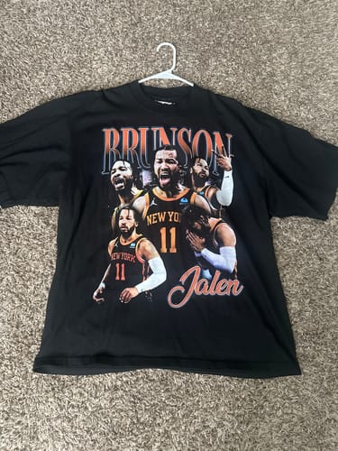 Customer photo review of "King of NY" Jalen Brunson T-Shirt