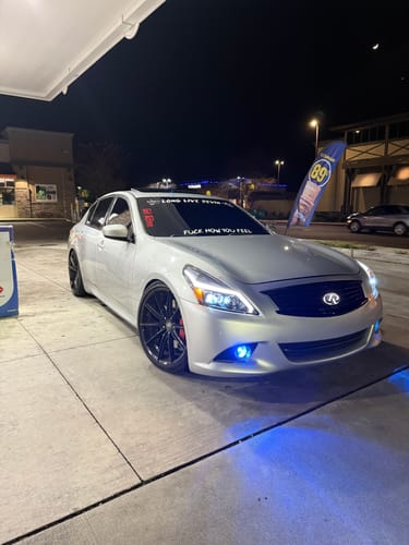 Customer photo review of Infiniti G37/G25 Sedan RGB LED Emblem: (2010-2013)