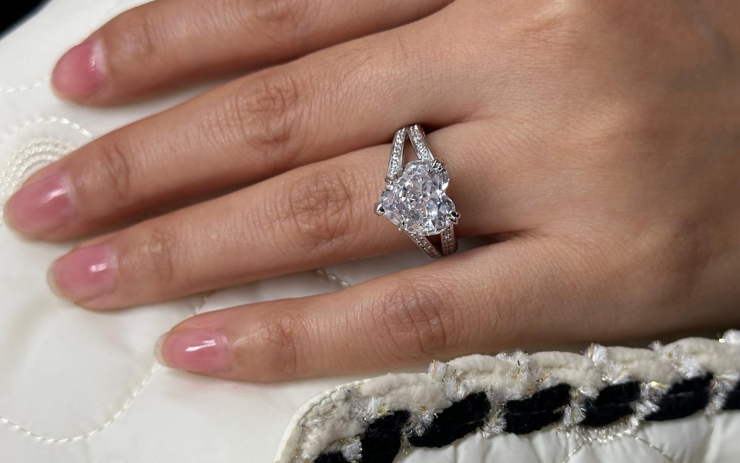 Customer photo review of Louily Exquisite 5.0 Carat Heart Cut Engagement Ring In Sterling Silver