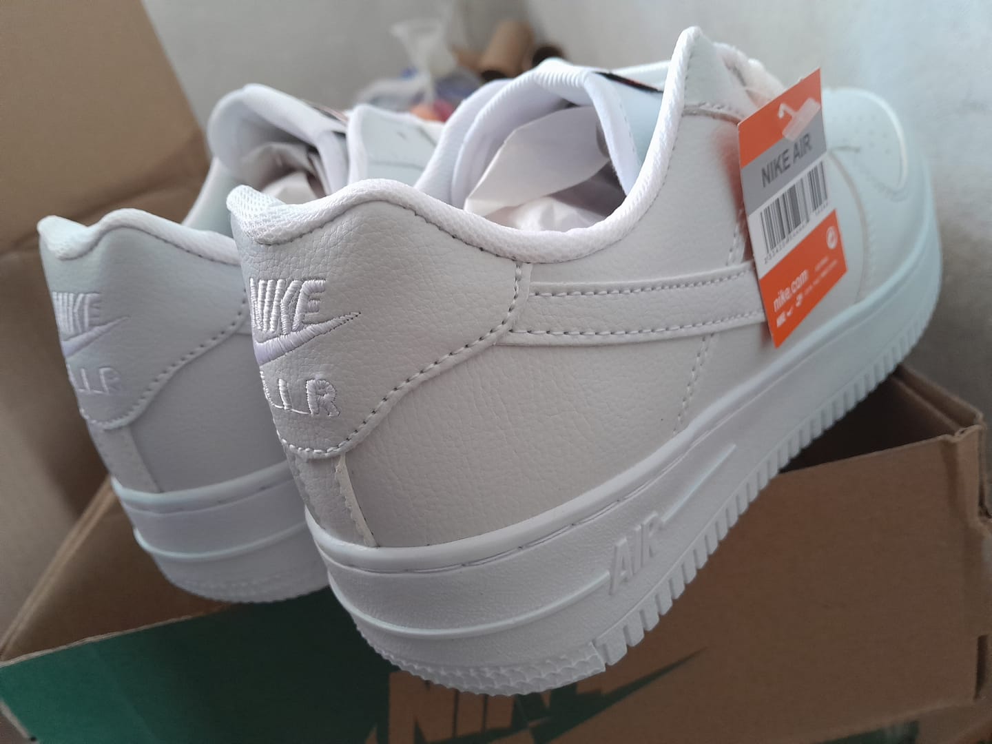 Customer photo review of Paq 6 Pares Tenis 270 Blanco Total 22/25.5