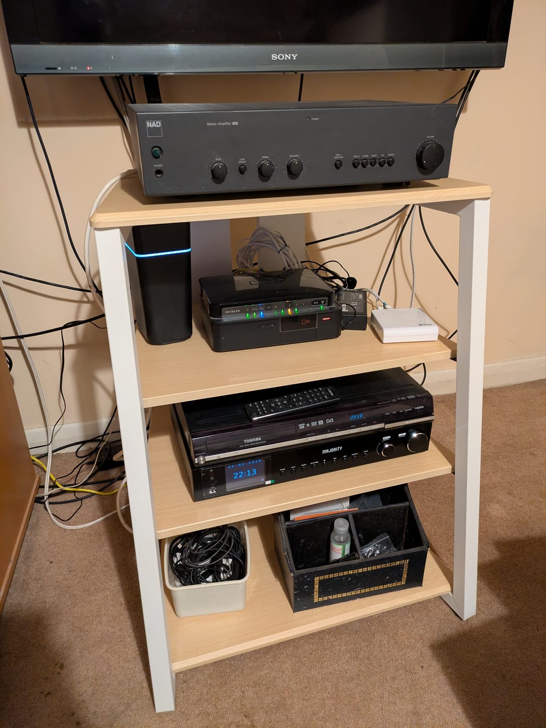 Customer photo review of Eiffel Audio Rack F07