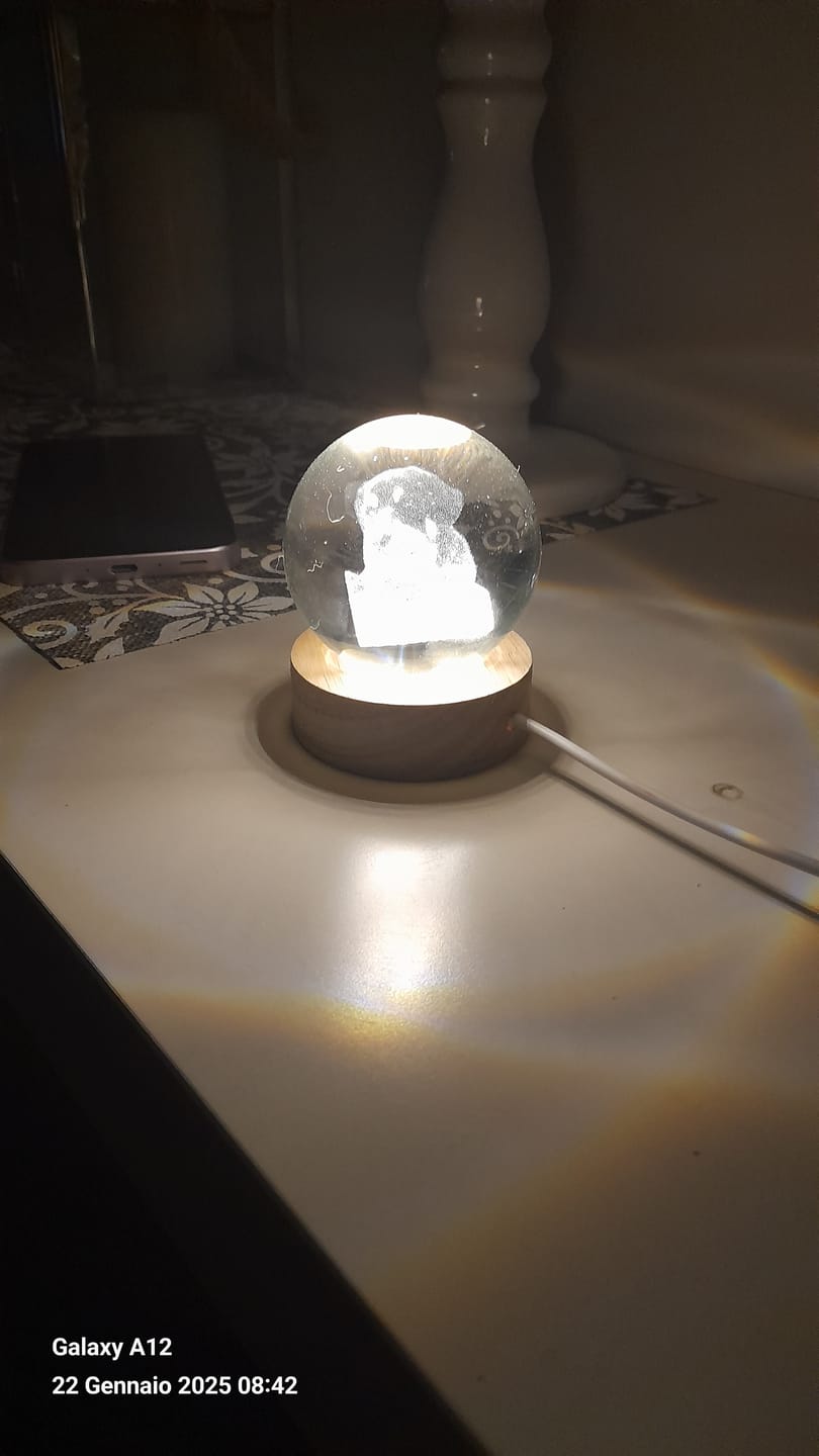 Customer photo review of Esfera de cristal Personalizable