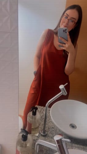 Priscila S. review of Vestido Midi Gabiroba Terracota image 1 out of 2