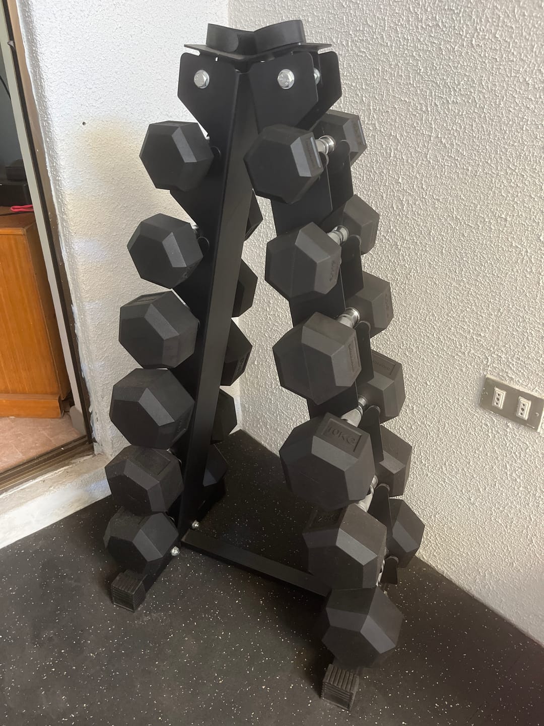Customer photo review of Pack IRONSIDE Mancuernas Hexagonales (KG) + Rack de Almacenamiento