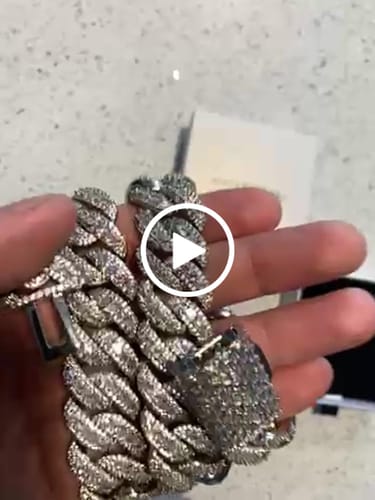 Customer video review of 20mm Clustered Baguette Cuban Link Chain