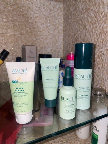 Customer photo review of Crème Hydratante Éclat au Thé Vert