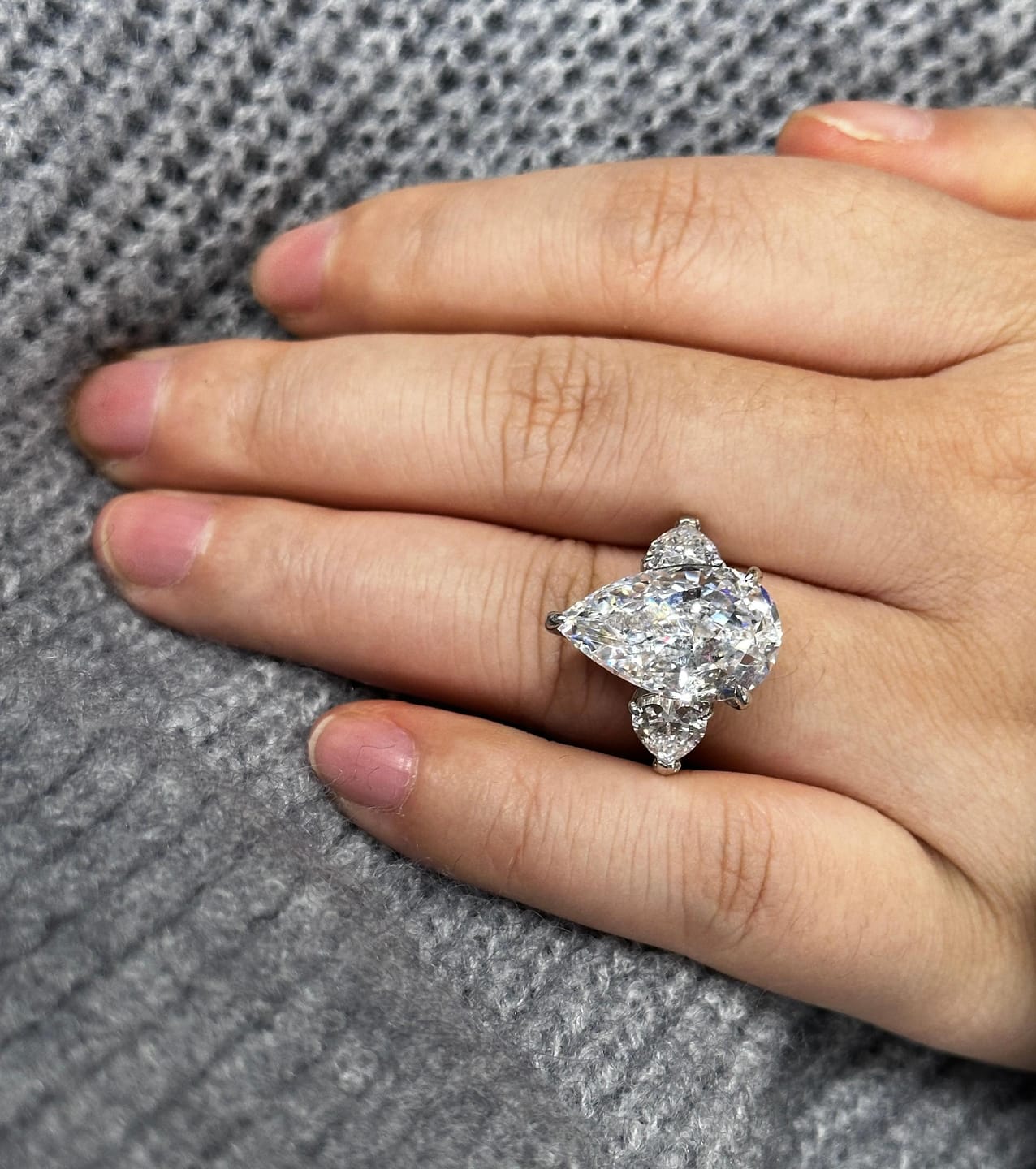 Customer photo review of Louily Stunning 8.0Ct Pear Cut Three Stone Engagement Ring