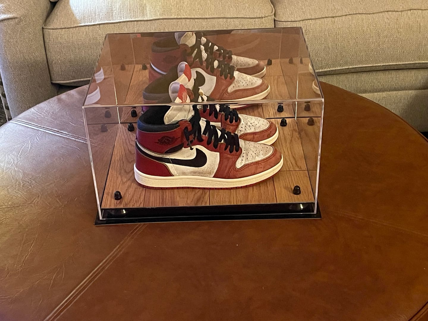 Customer photo review of Basketball Shoe Pair Display Case 15.25 X 12 X 9 Mirror (A082/V13)