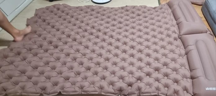 Customer photo review of Ultraleichte kompakte 2 in 1 Isomatte – Ideal für jedes Abenteuer zu zweit.