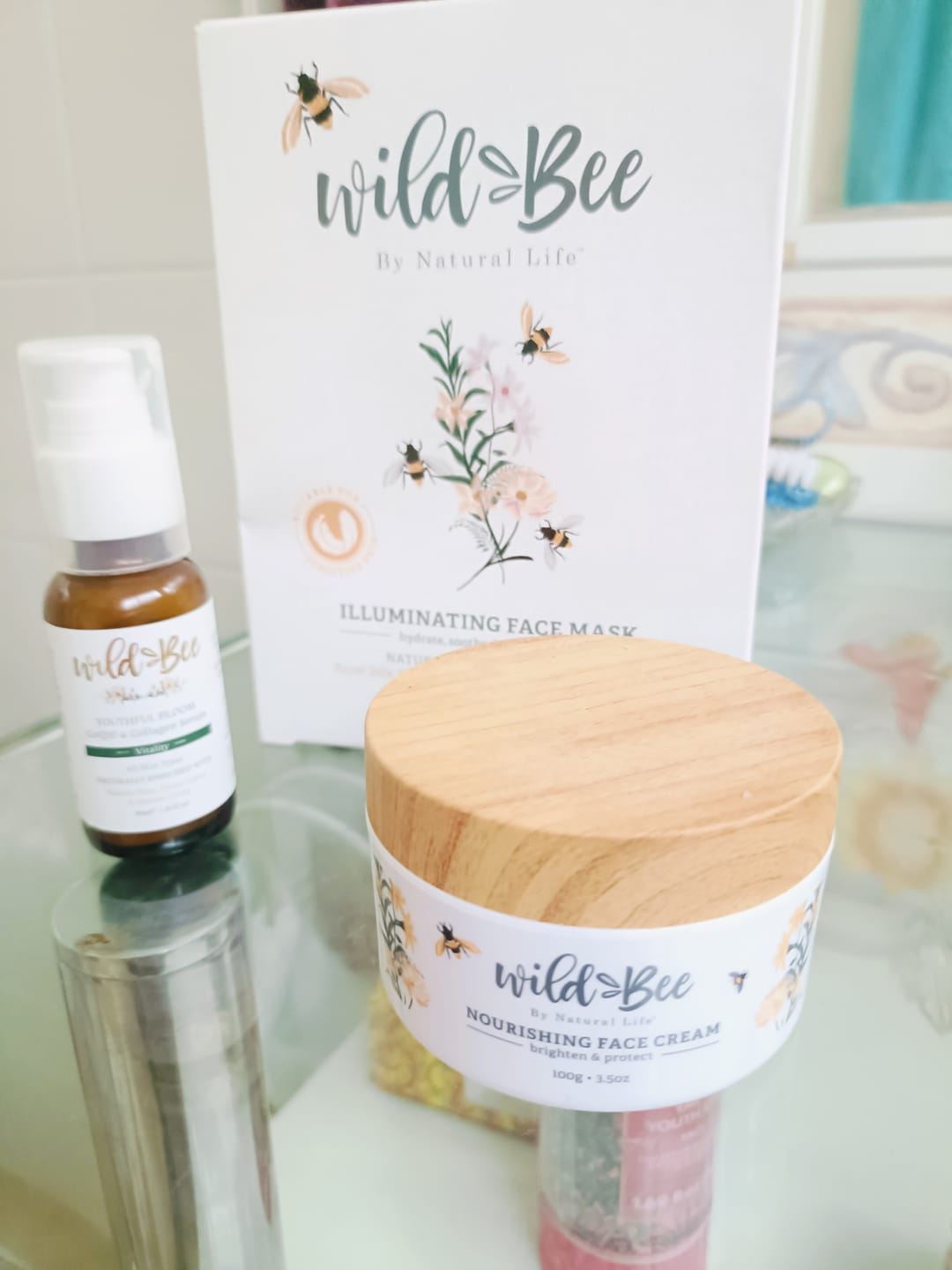Customer photo review of Wild Bee Nourishing Face Cream