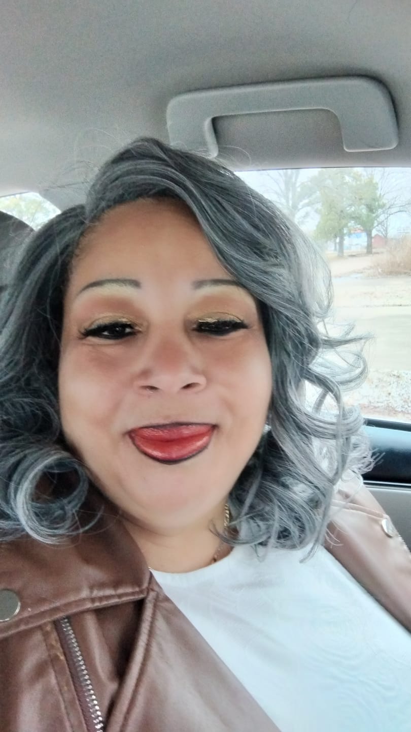 Customer photo review of Sensationnel Dashly Salt & Pepper Synthetic HD Lace Front Wig - SP LACE UNIT 6