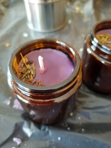 Customer photo review of Tarro ámbar con tapa de 100 ml (Tapa negra o dorada)