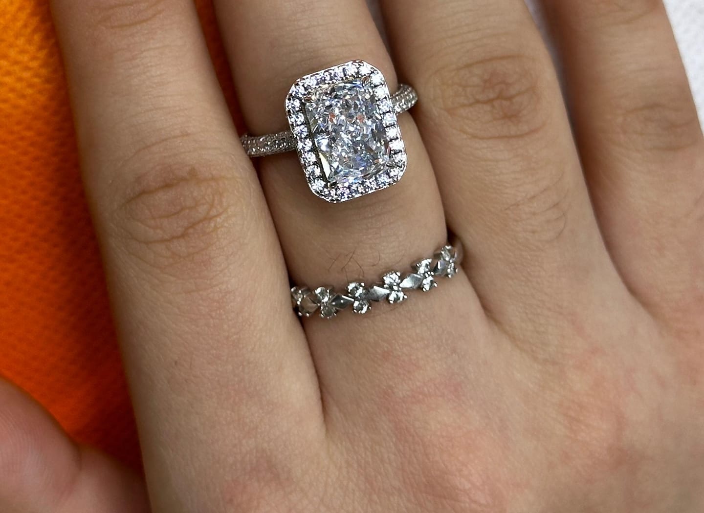Customer photo review of S925 Noble Halo 3.5Ct Radiant Cut Engagement Ring Vintage Ring For Everyday Wear