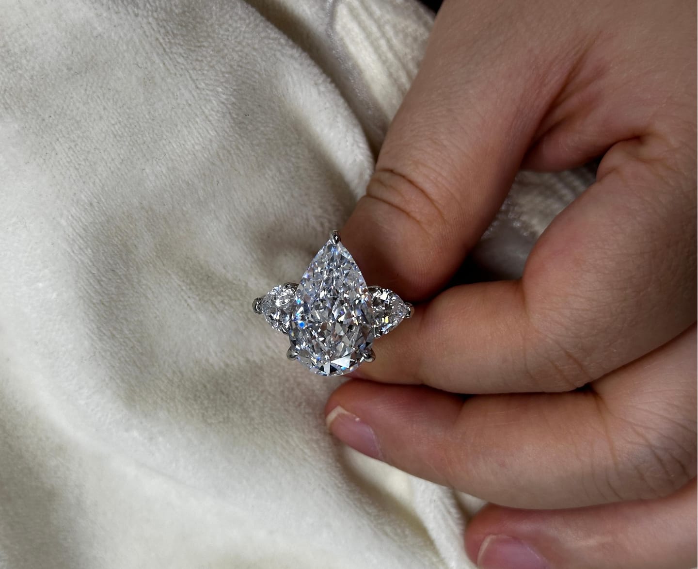 Customer photo review of Louily Stunning 8.0Ct Pear Cut Three Stone Engagement Ring