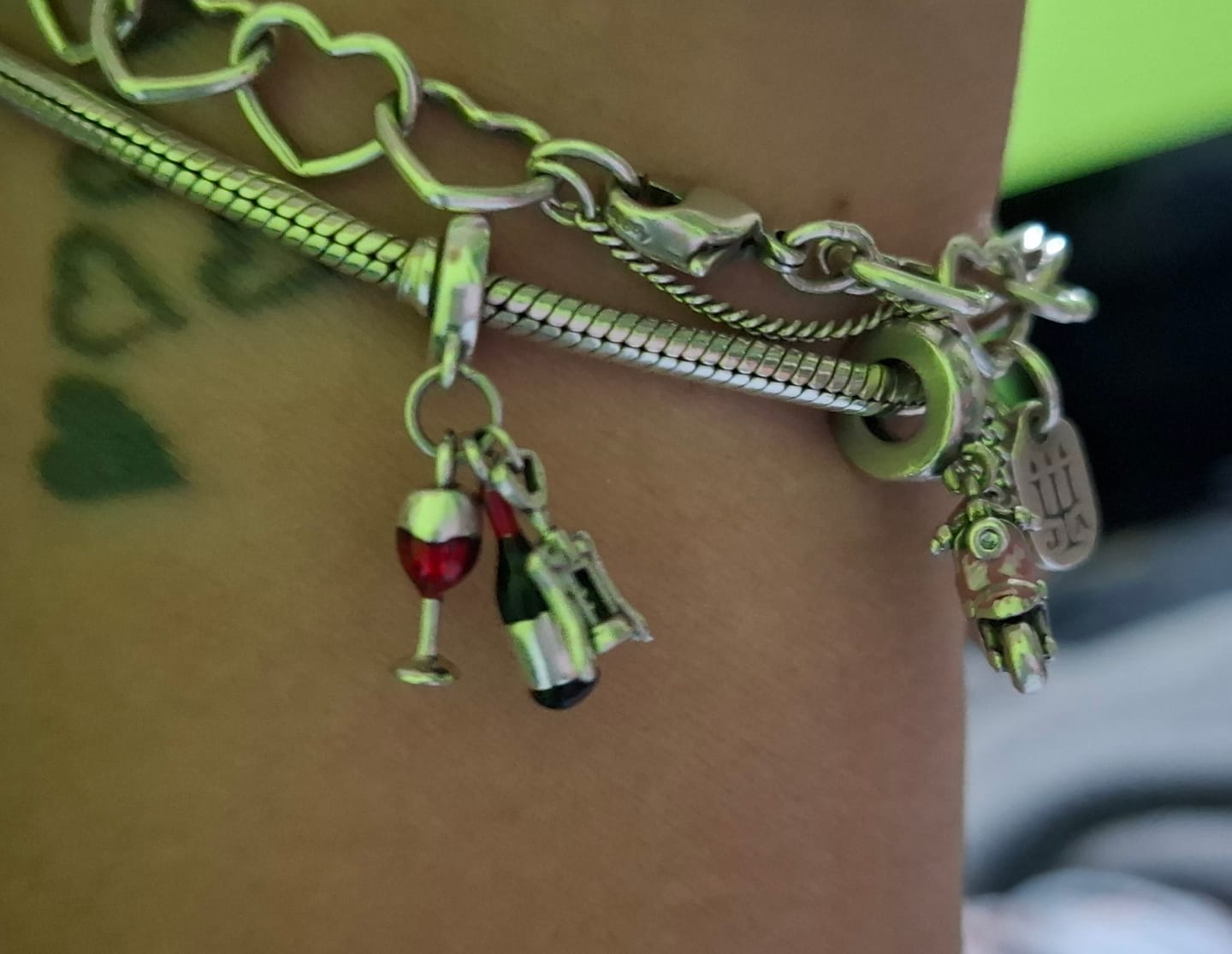 Customer photo review of Charm Vino