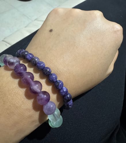 Customer photo review of Pulsera de Fluorita 💧⚖️📚 (8 mm) Fluidez Sin Resistencia y Claridad