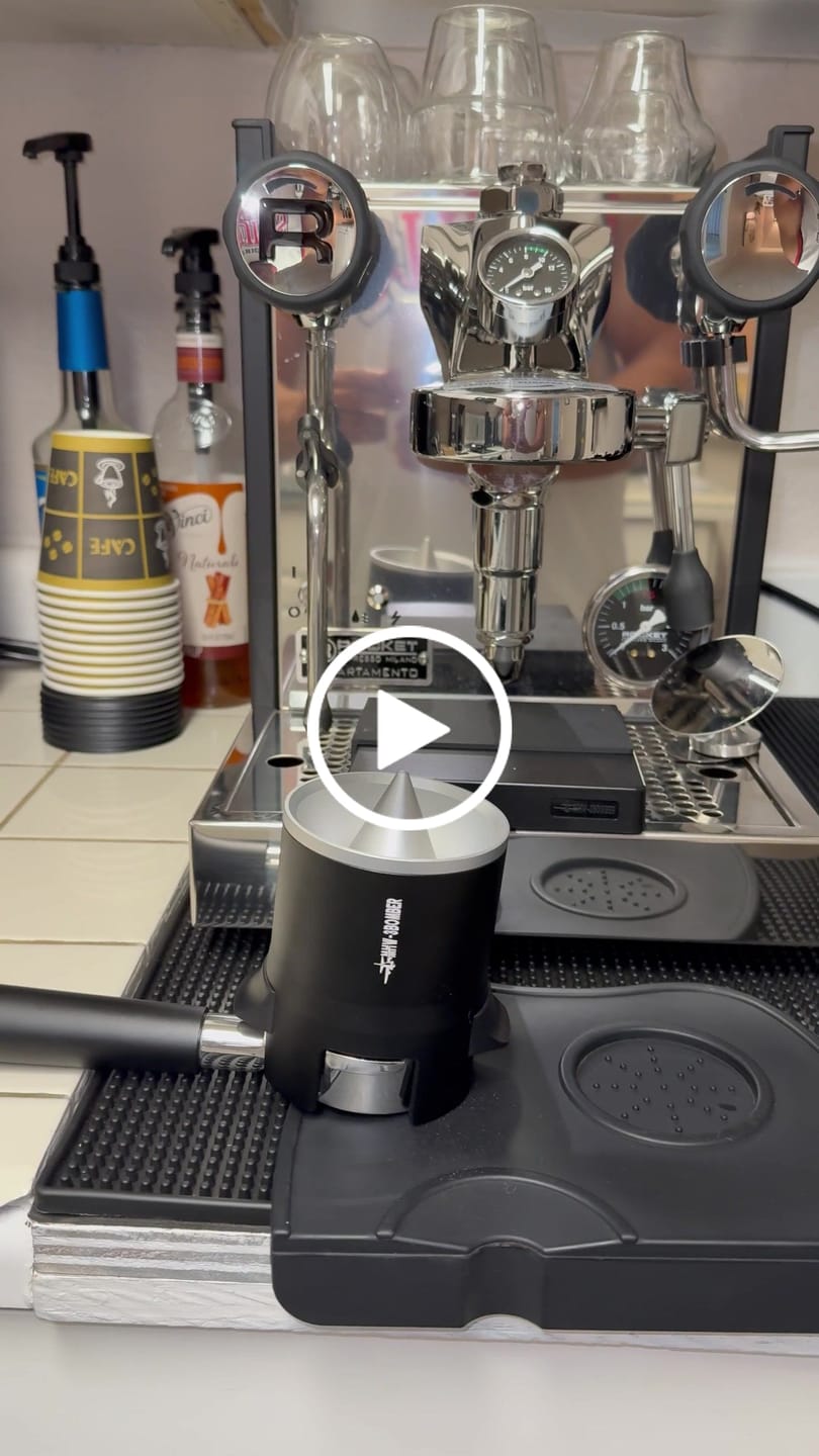 Customer video review of MHW-3BOMBER SE Pro Espresso Shaker Funnel 58mm Universal