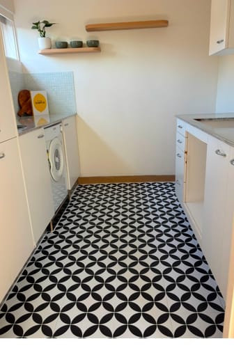 Customer photo review of Curved Floating Shelf