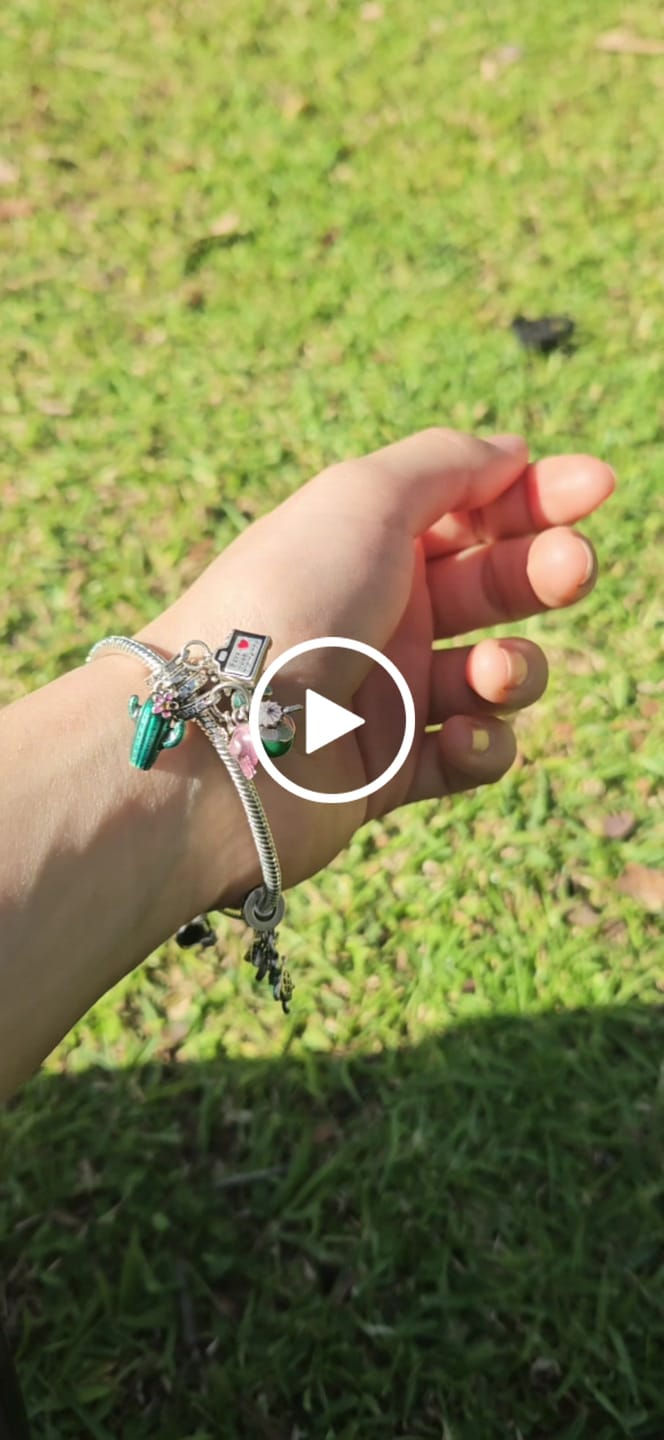 Customer video review of Pulsera Cola de Raton