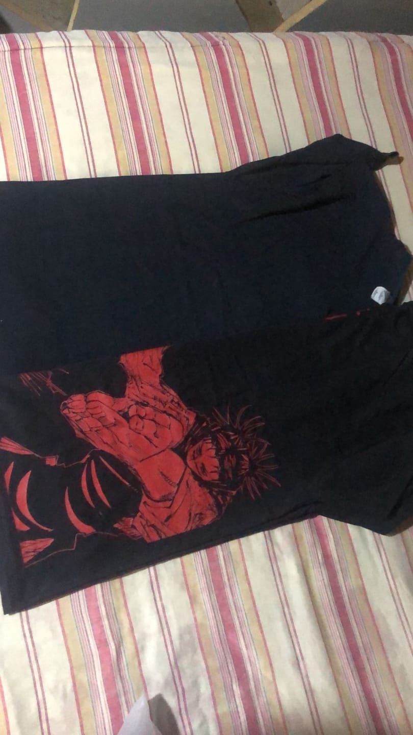 Customer photo review of Camisa Toji Heavenly Restriction - Jujutsu Kaisen