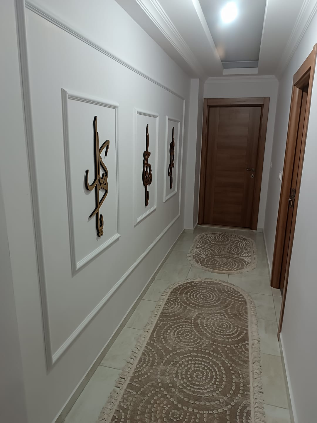Customer photo review of Allah' ın 99 İsimleri - Ahşap, Akrilik Esmaül Hüsna Tablo
