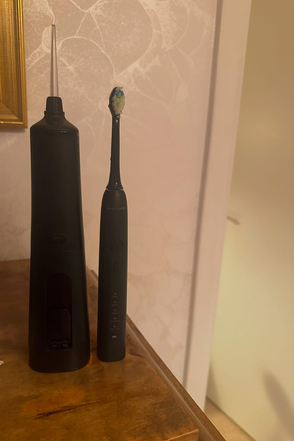 Customer photo review of Snow Smile® Sonic elektrisk tandborste och vattenflosser i kombination