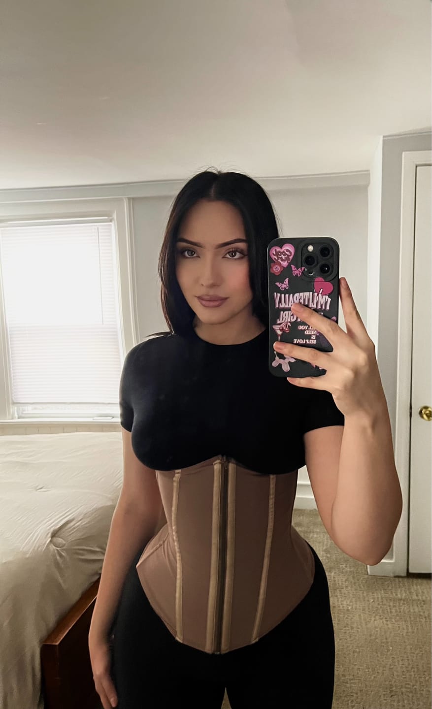Customer photo review of Cocoa Waist Trainer