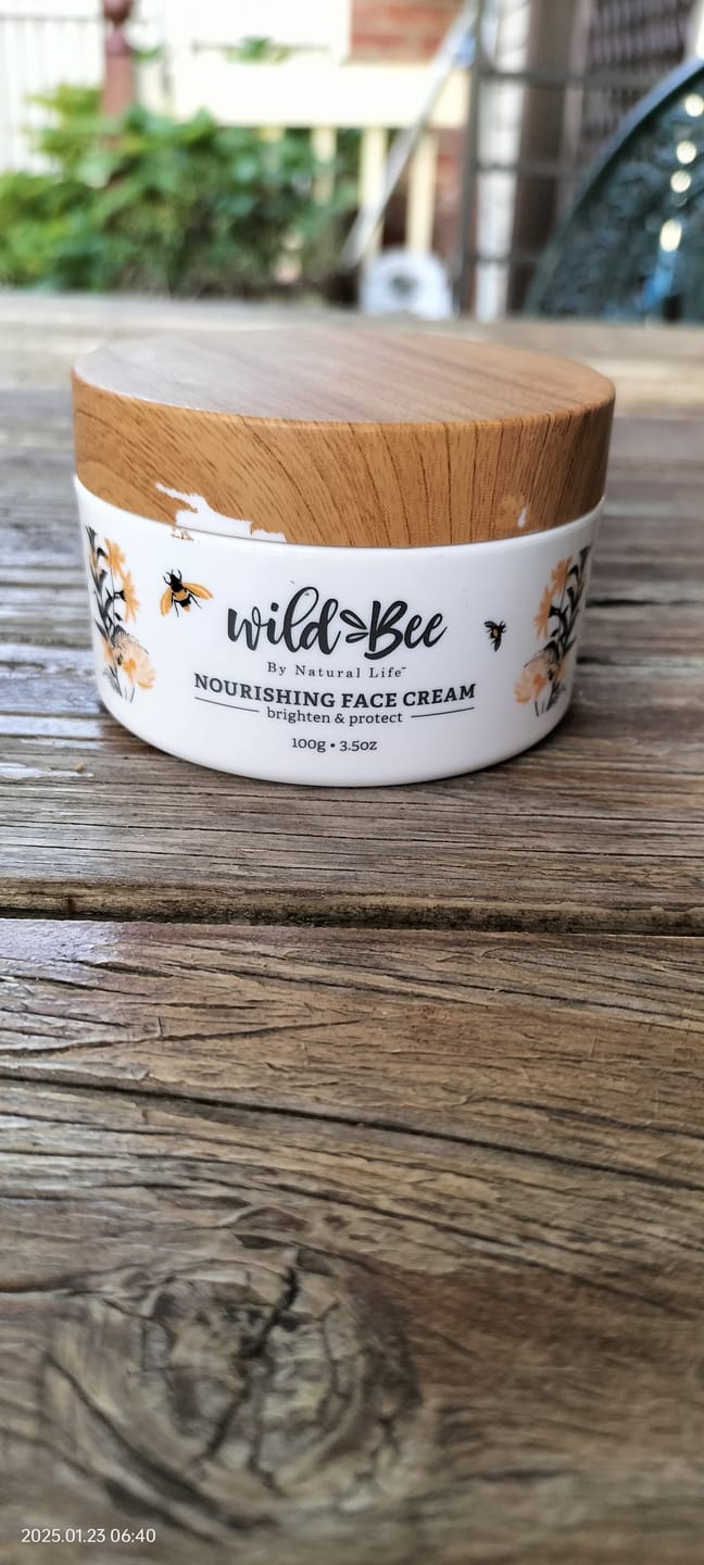 Customer photo review of Wild Bee Nourishing Face Cream
