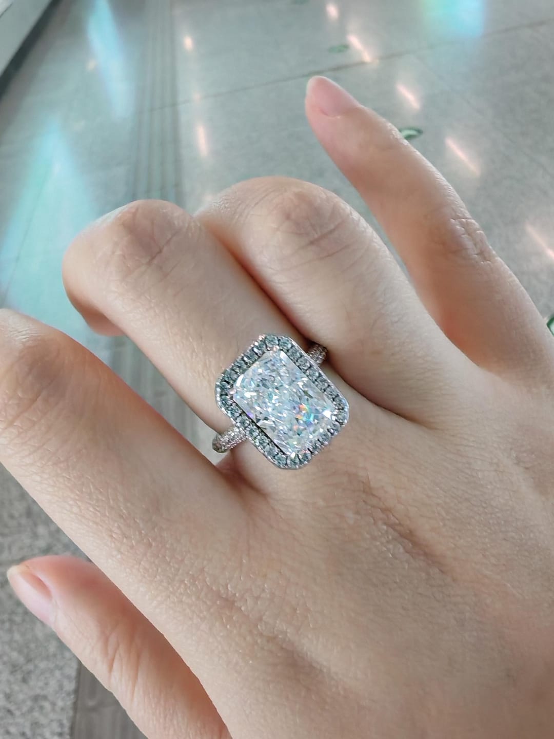 Customer photo review of S925 Noble Halo 3.5Ct Radiant Cut Engagement Ring Vintage Ring For Everyday Wear