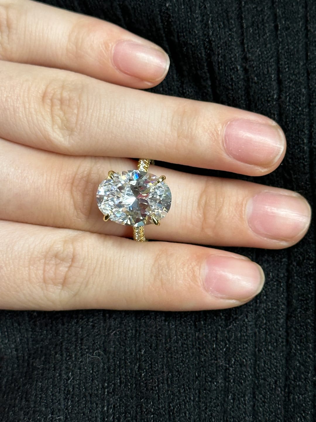 Customer photo review of S925 8.0 Carat Oval Cut Exclusive Simulated Diamond Engagement Ring Travel Ring For Women