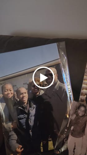 Customer video review of 1. Your Customized Photo