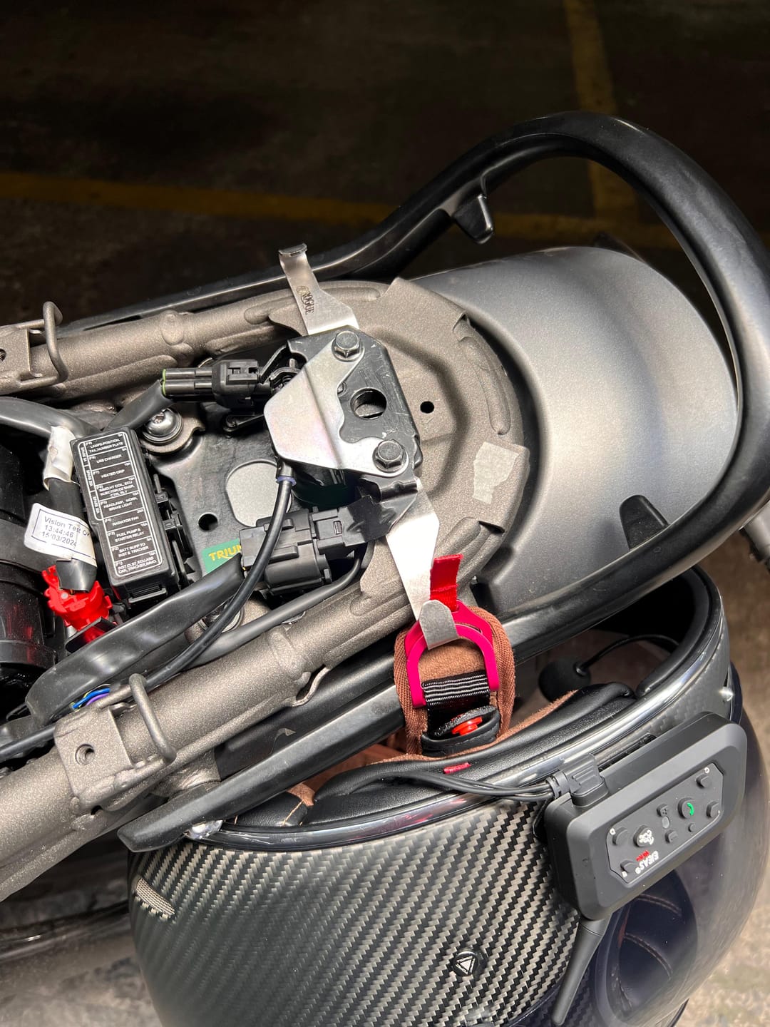 Customer photo review of Triumph Speed 400 & Scrambler 400 Helmet Hook (lock)