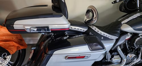 Customer photo review of HR3 Charred Steel & Lightning Silver 5.5" Razor Style Tour Pack Luggage For 14-24 Harley Touring